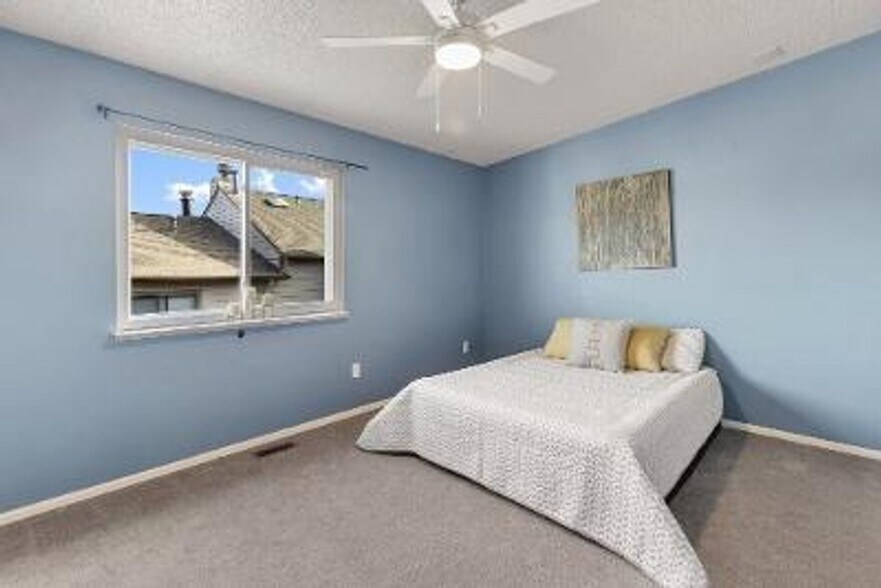 Building Photo - 5555 Denmark Ct