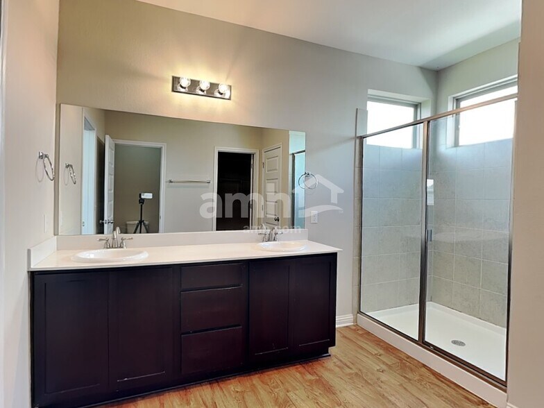 Building Photo - 8113 Turnberry Ln