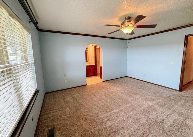 Building Photo - 14212 Mt Vernon Pl