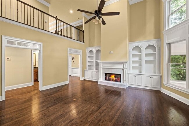 Building Photo - 710 Weybridge Pl