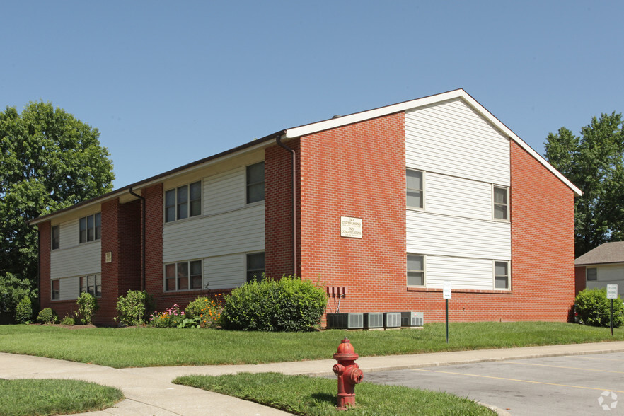 Primary Photo - Elmwood Apartments - Section 8