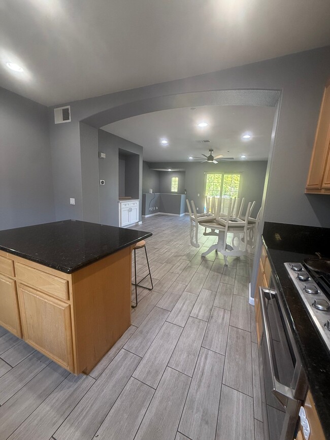 Building Photo - 1841 Spring Straw Ln