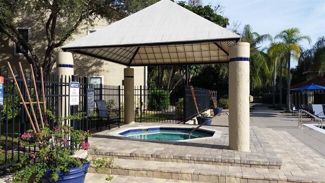 Building Photo - 4001 Crockers Lake Blvd