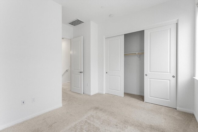 Building Photo - 2835 Cathwood Ln