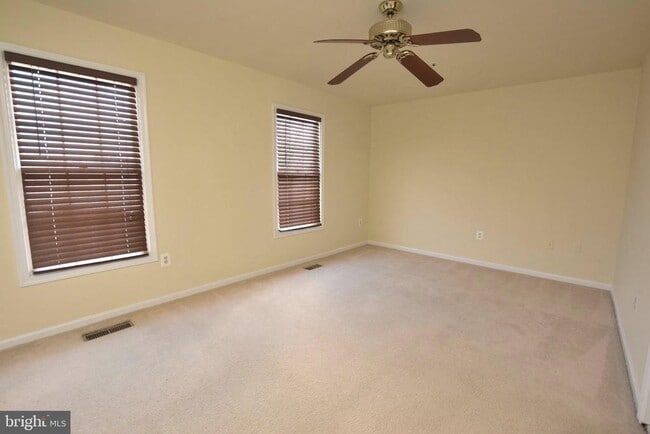 Building Photo - 7919 Blue Gray Cir