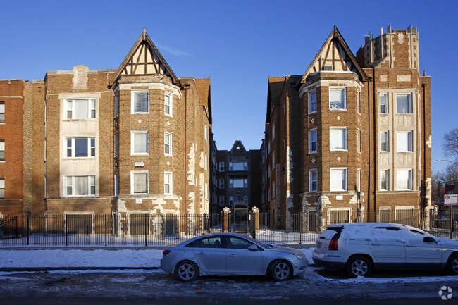 Building Photo - 8251 S Ellis