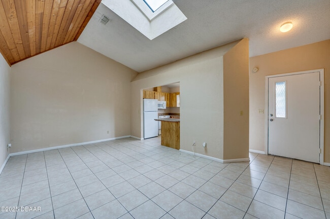 Building Photo - 26 Arbor Lake Park