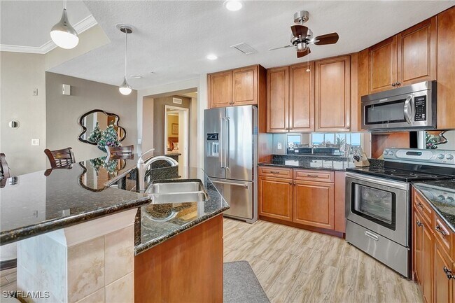 Building Photo - 22604 Island Pines Way