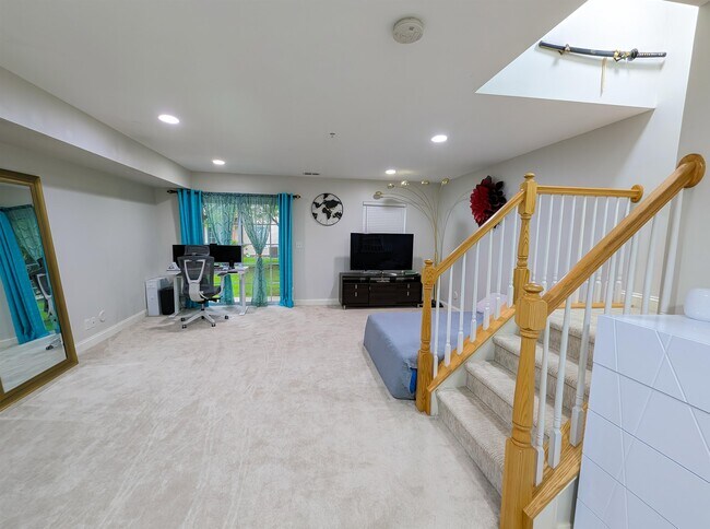 Building Photo - 47 Mallard Pl