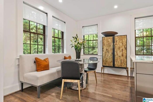 Building Photo - 2505 Montevallo Rd