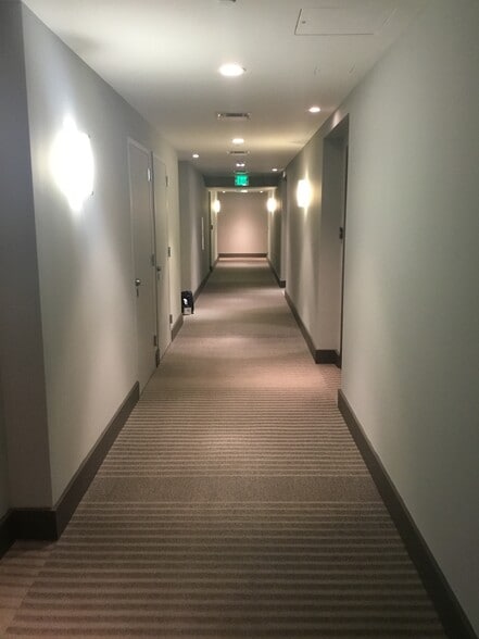 !5th floor aisle - 1080 Brickell Ave