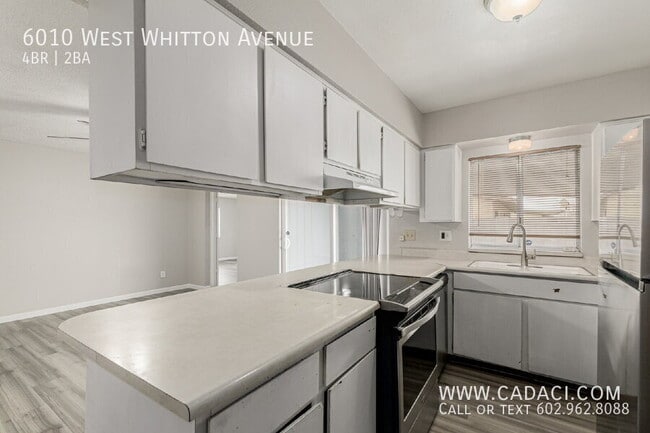 Building Photo - 6010 W Whitton Ave