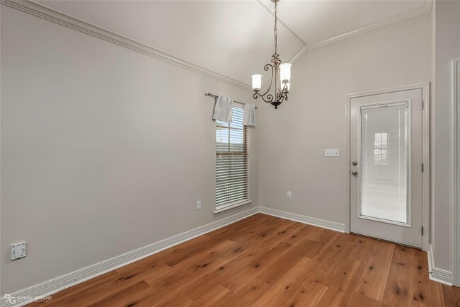 Building Photo - LEGACY BEAUTY.. Close to Barksdale Air Force Base..