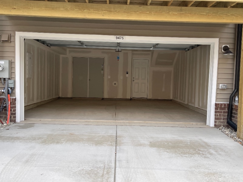 Building Photo - 9475 Pinkman Rd