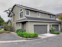 Building Photo - Newly Remodeled - 2 Bed 2.5 Bath Daly City...