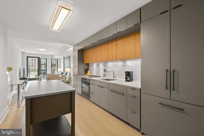 Building Photo - 40 N Street NE Unit (2 BEDROOM)