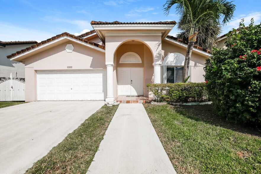 Primary Photo - 11657 SW 144th Ave
