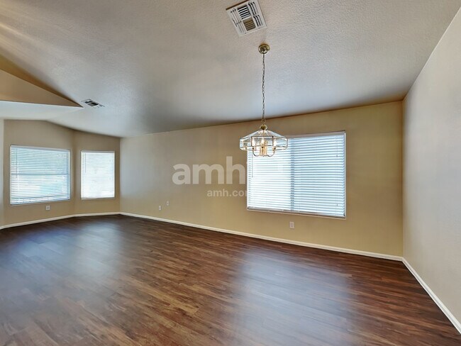 Building Photo - 16151 W Latham St