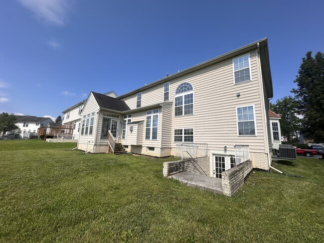 Building Photo - 132 Richwood Hall Rd