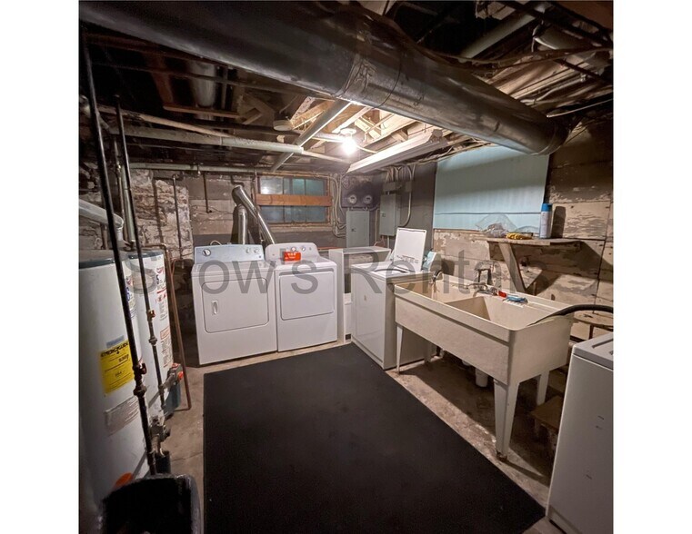 Laundry - 415 Erie St