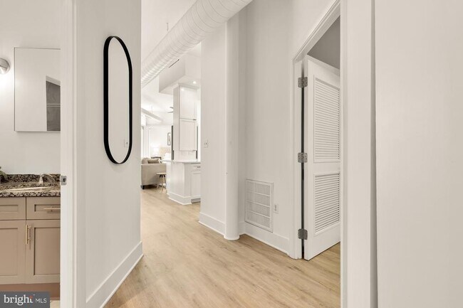 Building Photo - 1700 Kalorama Rd NW