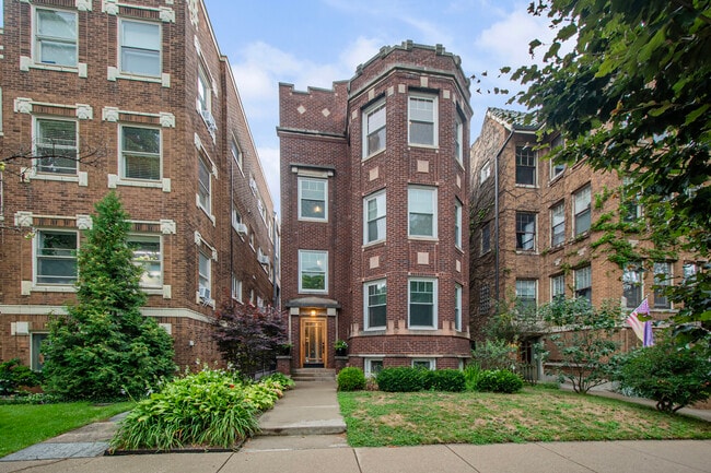 Building Photo - 610 Michigan Ave