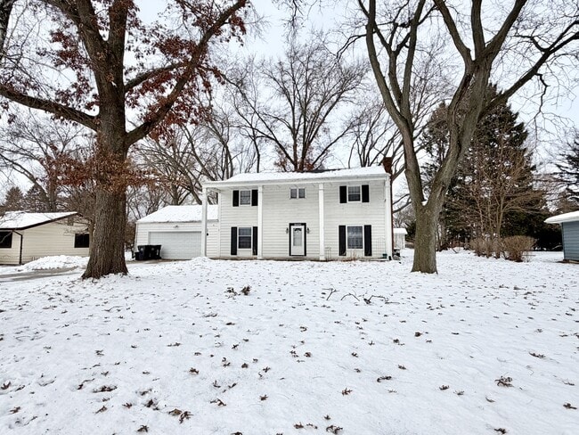 Primary Photo - 2431 Blarney Stone Dr