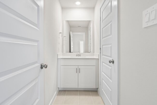 Building Photo - 6606 Lenwood Ln