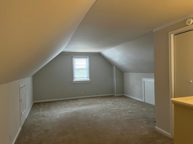 Building Photo - BRIDGETOWN - Charming 3+ bed 1.5 bath home