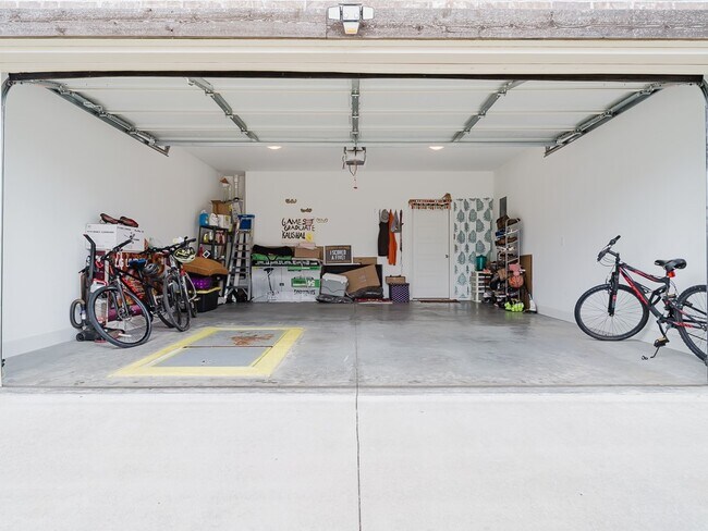 Building Photo - 5201 SW Kemptown Pl