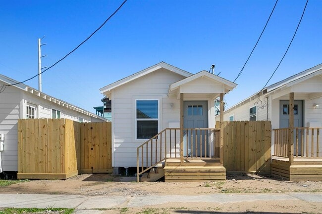 Primary Photo - 706 38th St