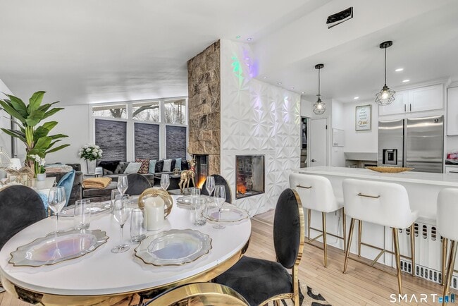 Building Photo - 110 Grenelle St