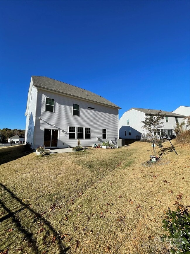 Building Photo - 398 Kennerly Center Dr