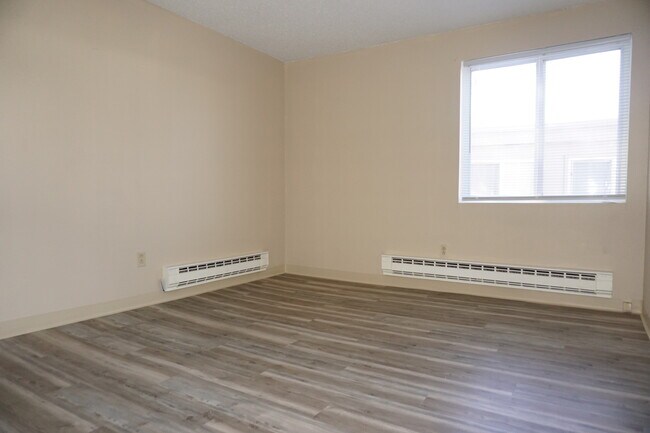Building Photo - 4423 Val Verde Ct