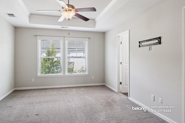 Building Photo - 310 Sonoma Dr