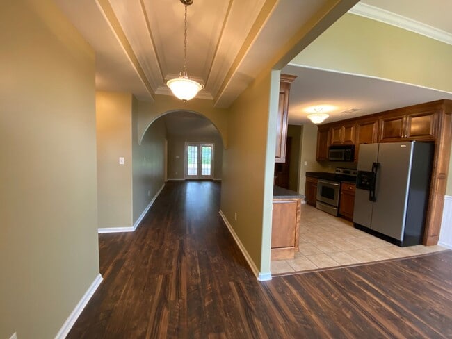 Building Photo - 5618 Emily Ln