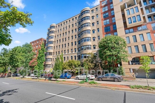 Building Photo - 2515 K St NW
