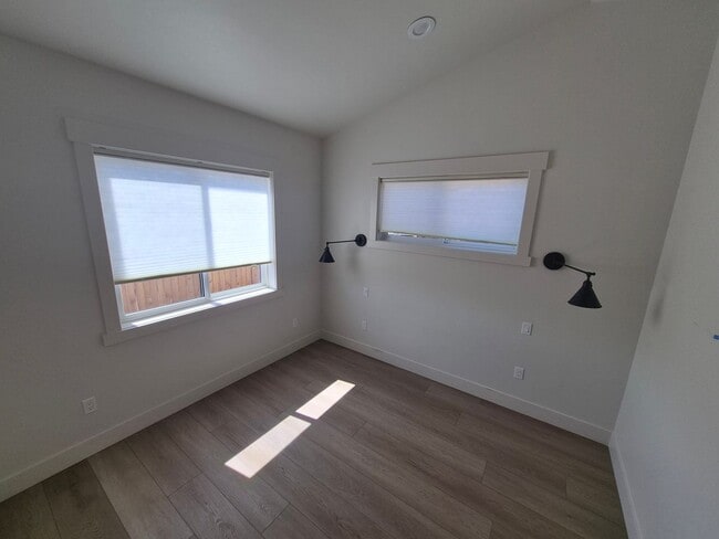 Building Photo - 3783 SW 47th St