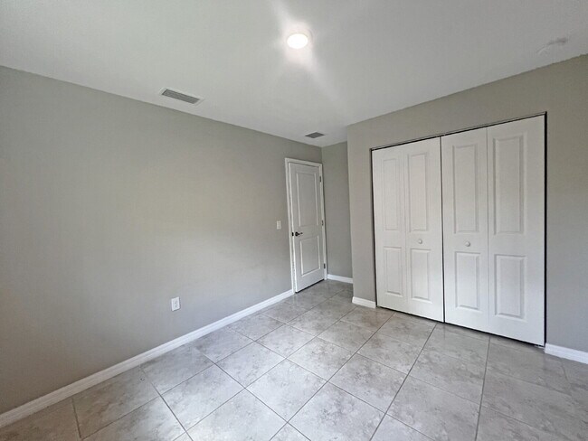 Building Photo - 2908 15th St W