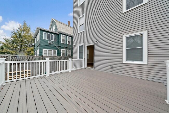 Building Photo - 22 Madison Ave