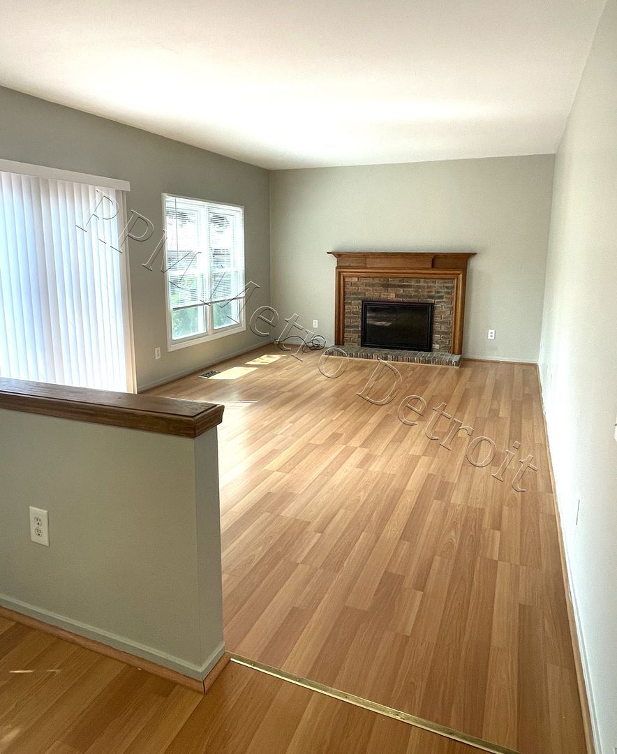 Building Photo - 174 Glenshire Dr