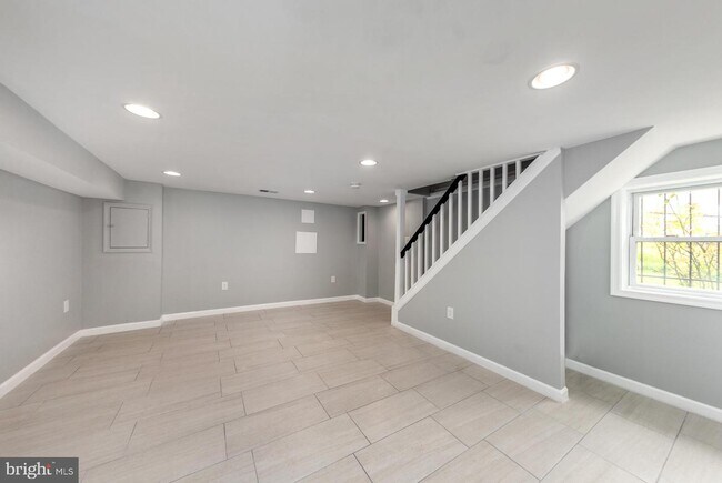 Building Photo - 548 Foxhall Pl SE
