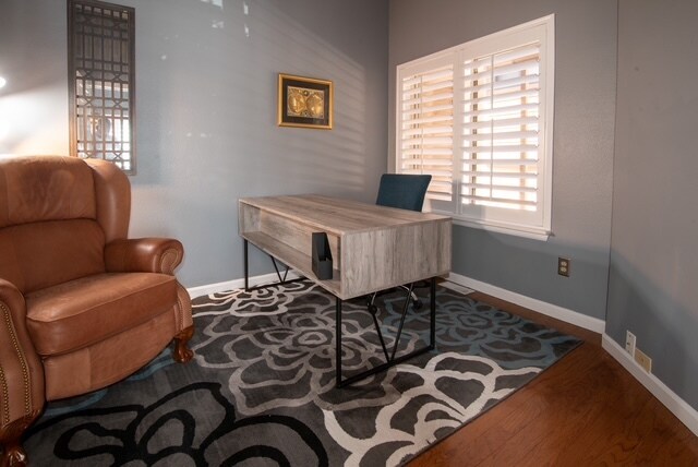 Great office - 5555 E Briarwood Ave