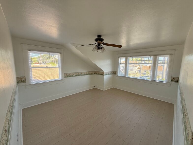 Building Photo - 563 San Francisco Ave