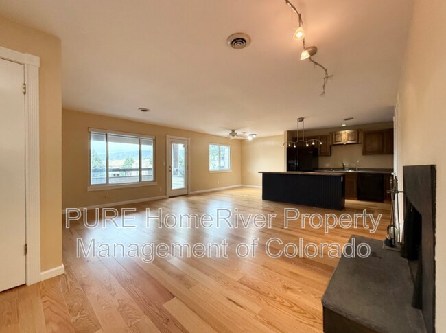 Building Photo - 6590 Delmonico Dr