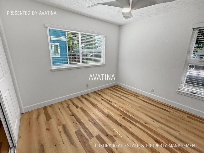 Building Photo - Video! Beautifully Renovated  Kailua Condo!