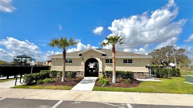 Building Photo - 3710 King Hill Dr