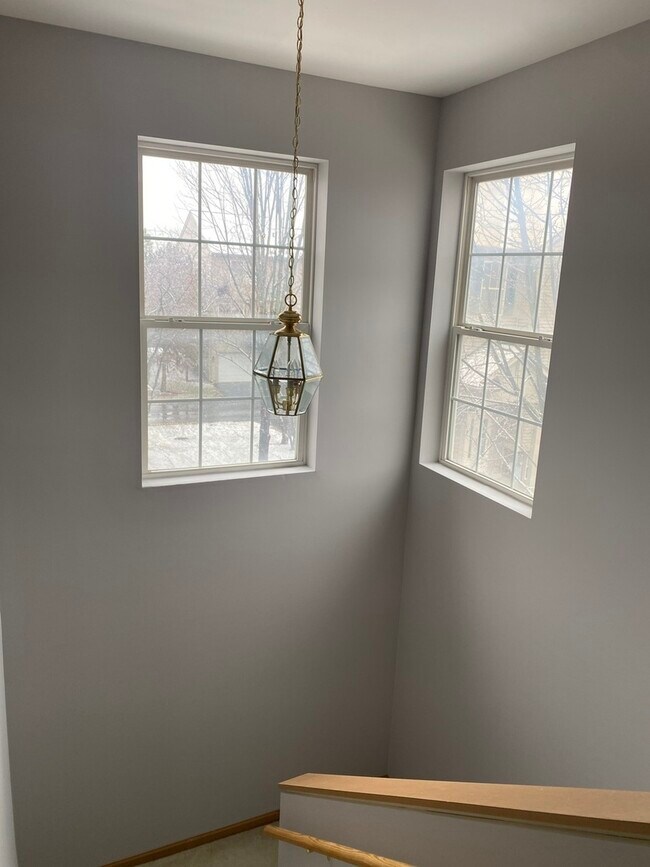 Building Photo - 759 Cherry Creek Dr