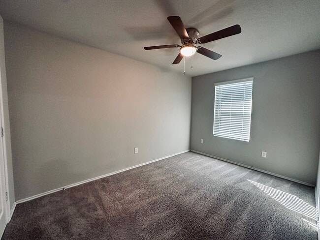 Building Photo - 7356 Misty Ridge Dr