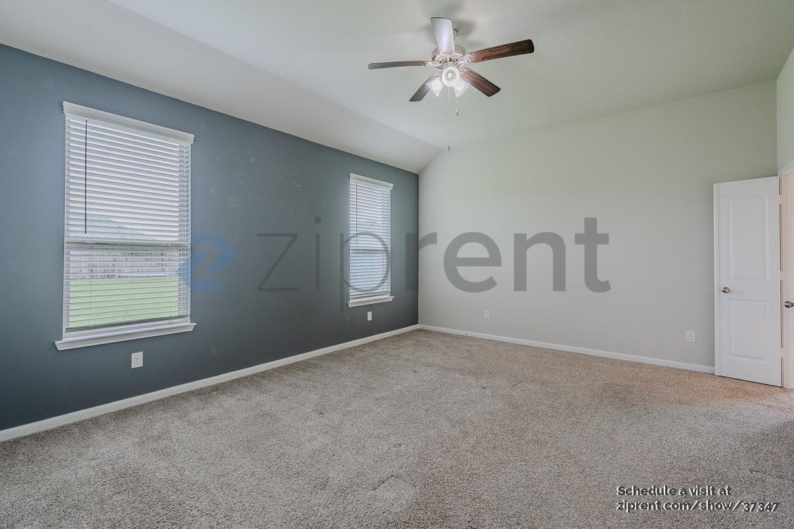 Building Photo - 27939 Parkside Creek Dr